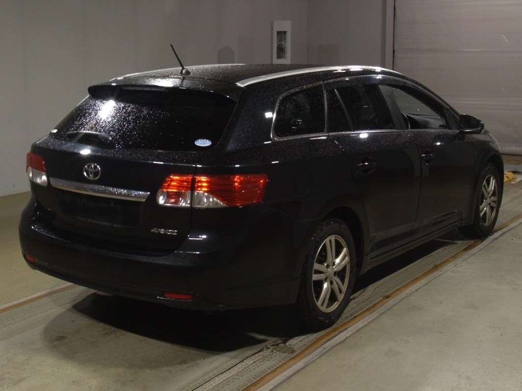 TOYOTA AVENSIS