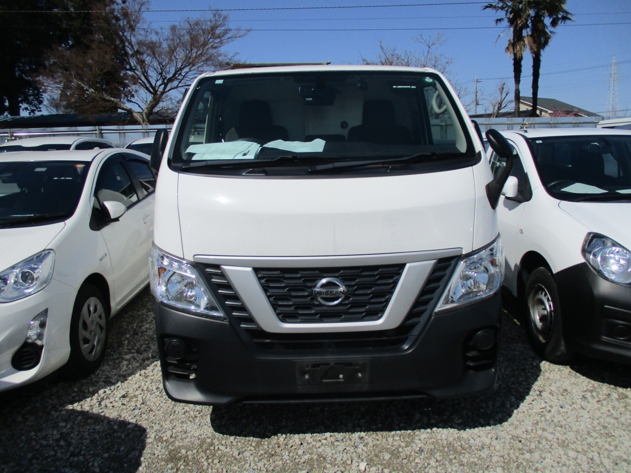 NISSAN NV350 CARAVAN