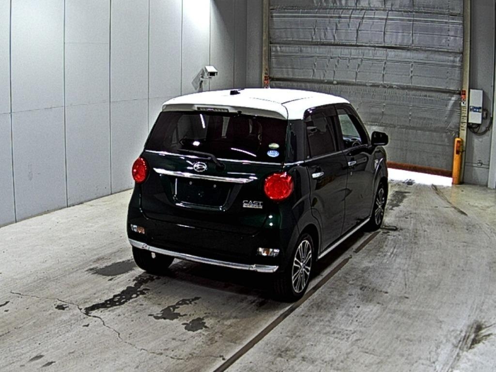 DAIHATSU CAST
