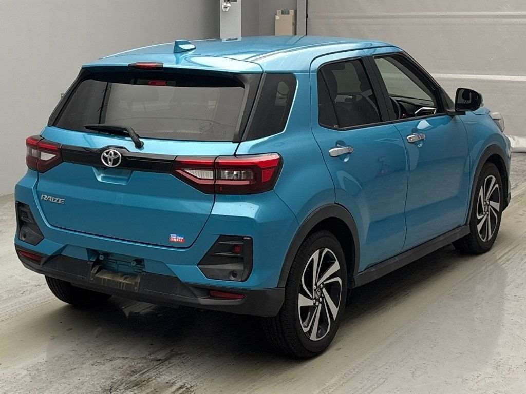 TOYOTA RAIZE