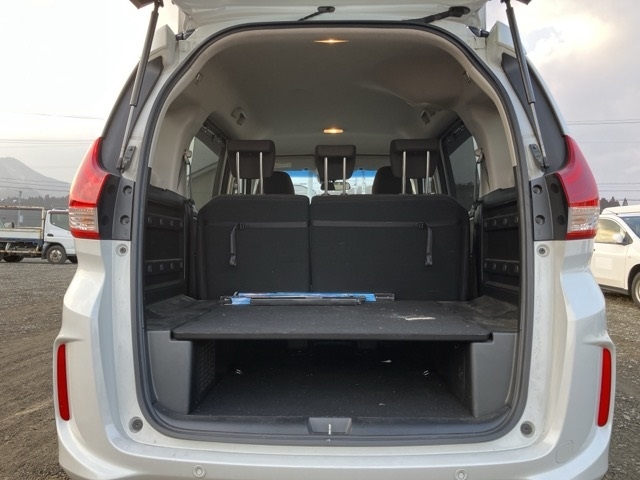HONDA FREED+