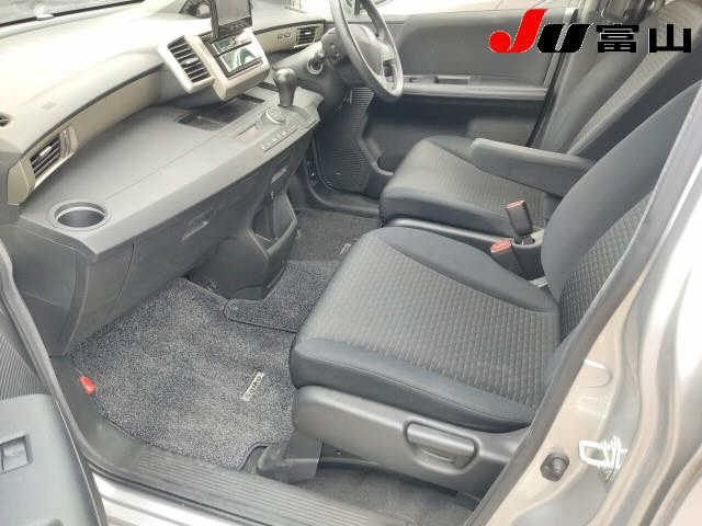 HONDA FREED SPIKE