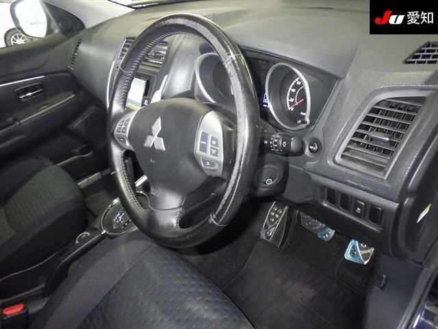 MITSUBISHI RVR