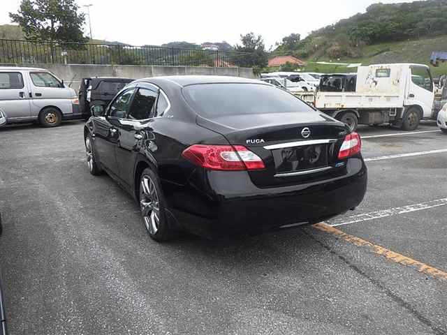 NISSAN FUGA