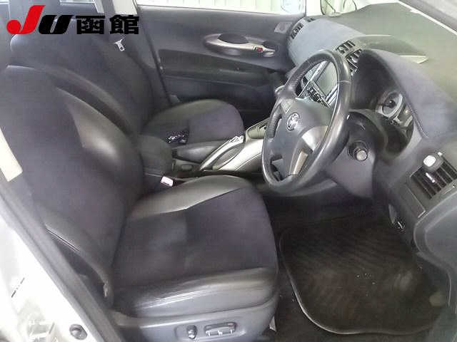 TOYOTA BLADE