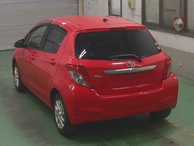 TOYOTA VITZ