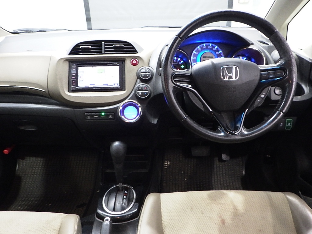 HONDA FIT SHUTTLE