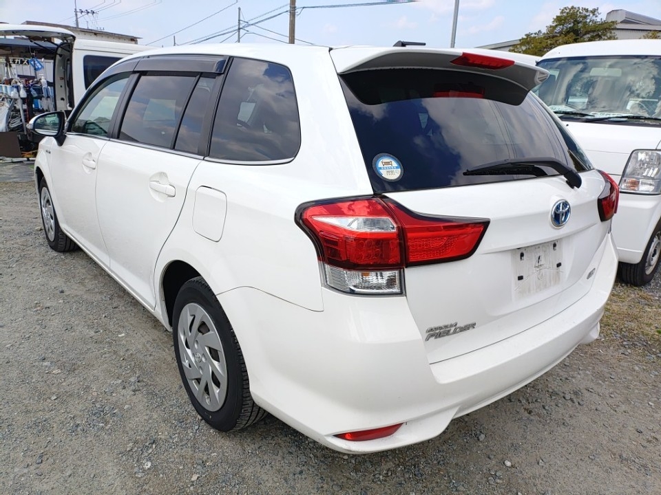 TOYOTA COROLLA FIELDER