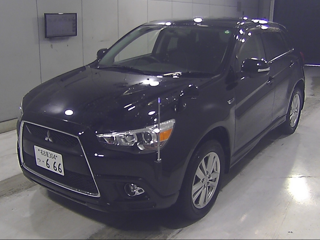 MITSUBISHI RVR