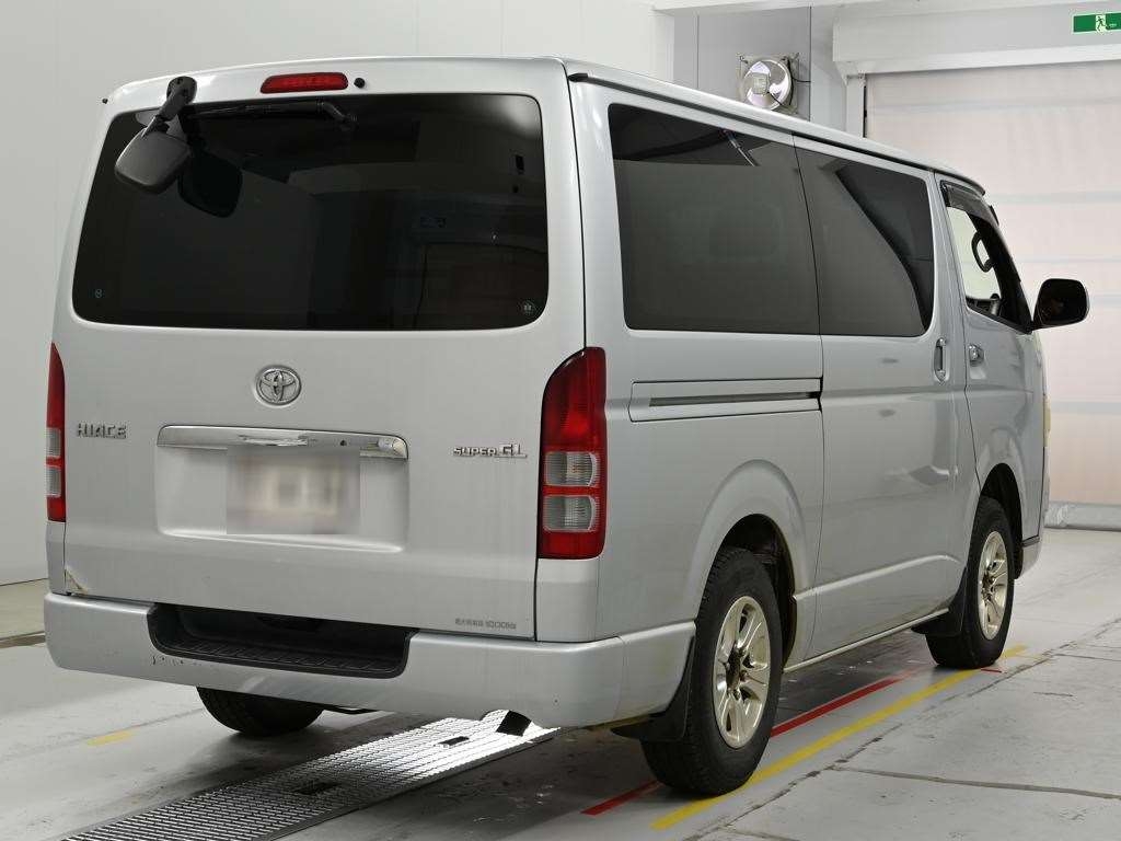 TOYOTA REGIUS ACE