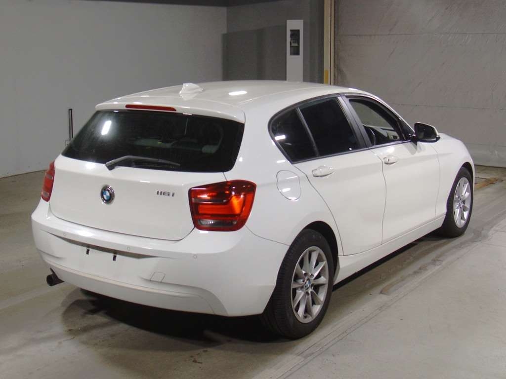 BMW 1-SERIES
