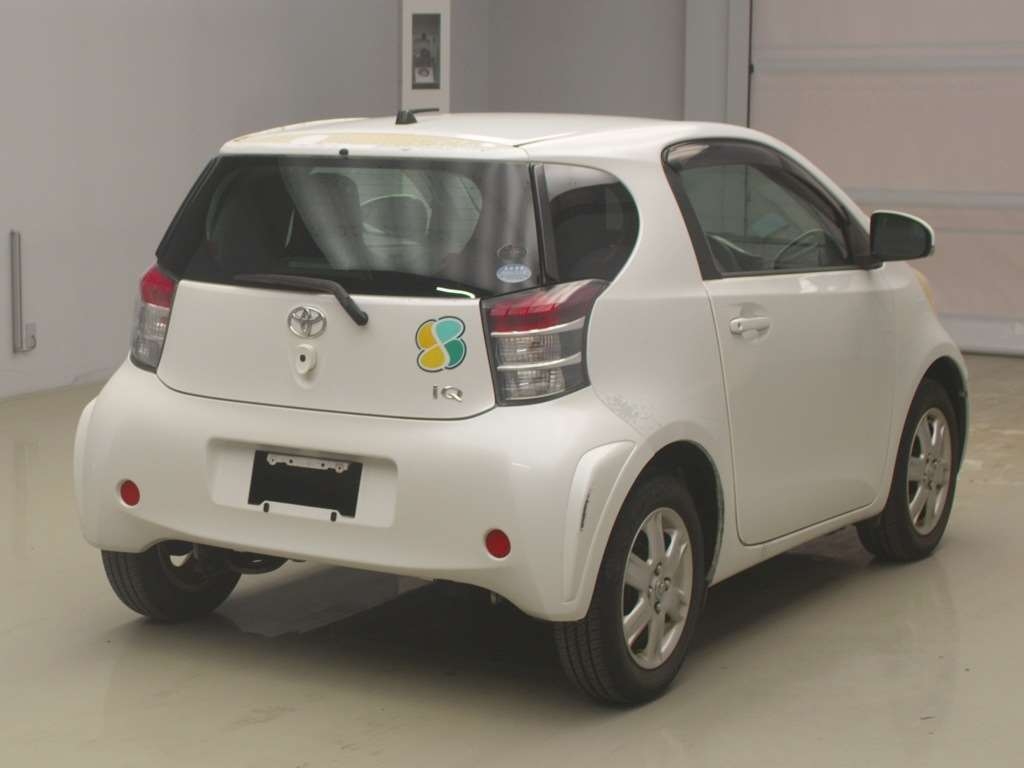 TOYOTA IQ