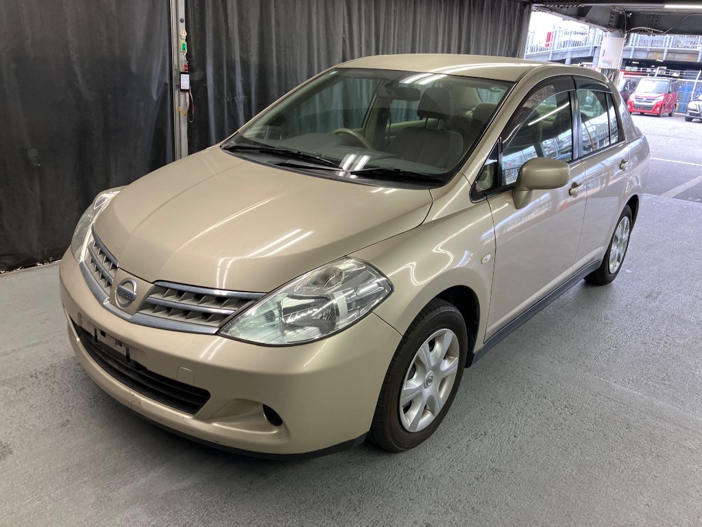 NISSAN TIIDA LATIO