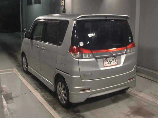 MITSUBISHI DELICA D:2