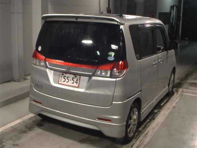 MITSUBISHI DELICA D:2