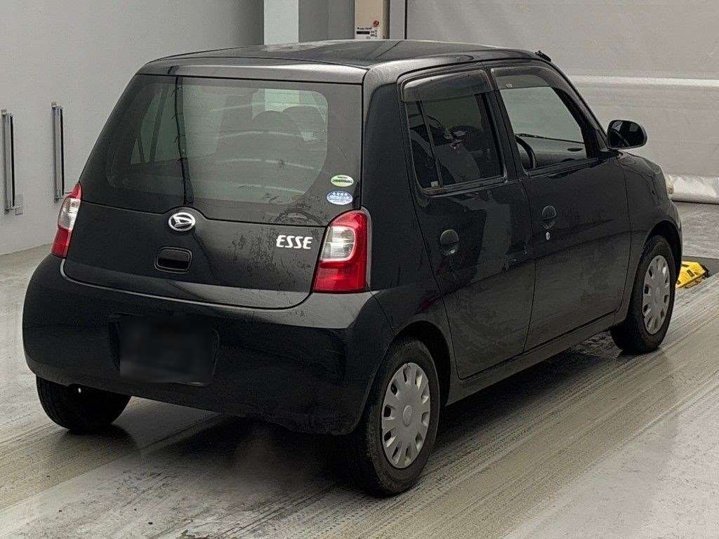 DAIHATSU ESSE