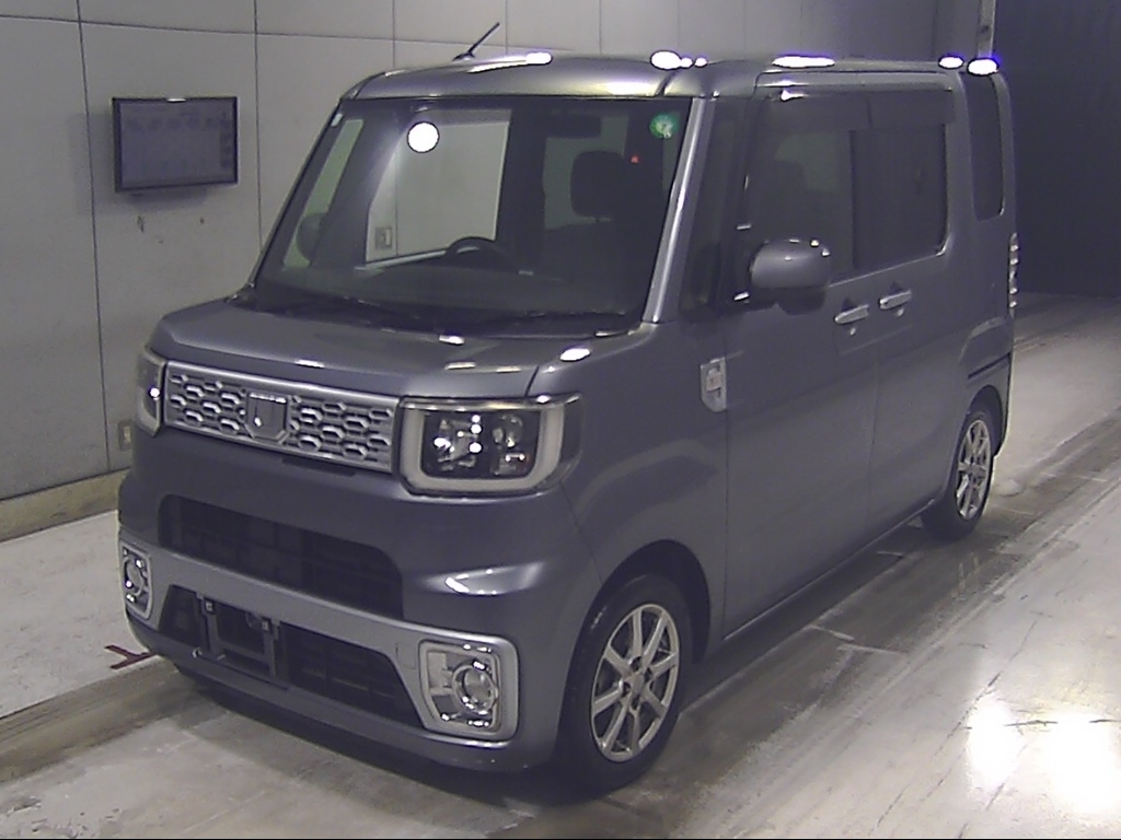 DAIHATSU WAKE