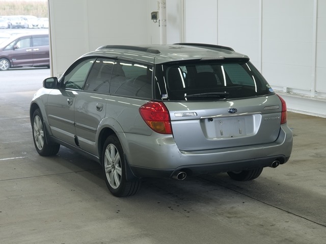 SUBARU OUTBACK