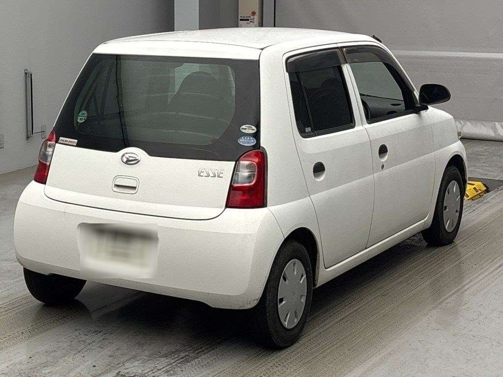 DAIHATSU ESSE
