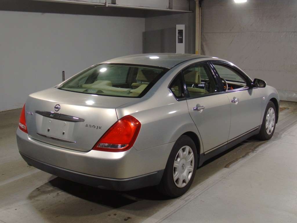 NISSAN TEANA