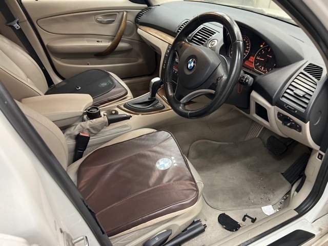 BMW 1-SERIES