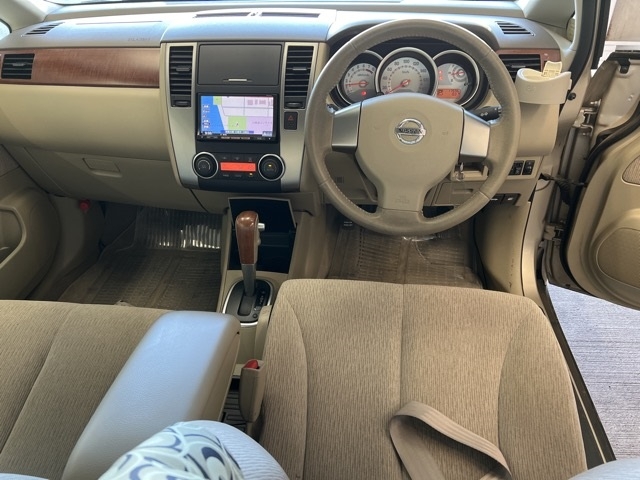 NISSAN TIIDA LATIO