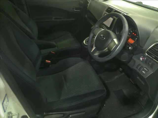 SUBARU TREZIA