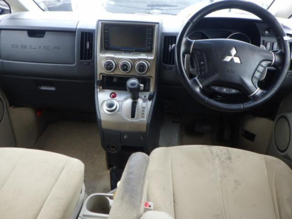 MITSUBISHI DELICA D:5