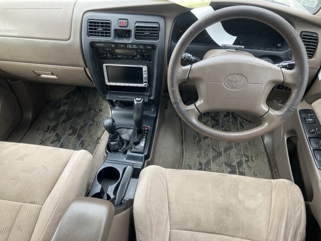 TOYOTA HILUX SURF