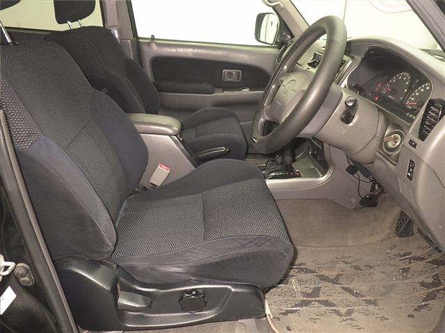 TOYOTA HILUX SURF