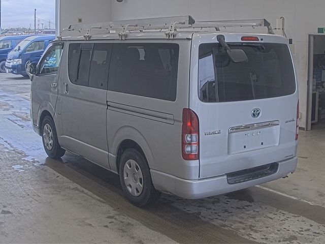 TOYOTA REGIUS ACE