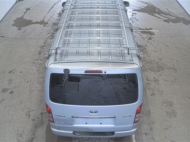 TOYOTA REGIUS ACE