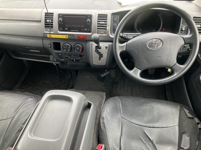 TOYOTA REGIUS ACE