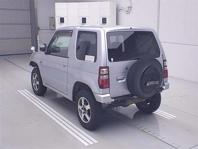 MITSUBISHI PAJERO MINI