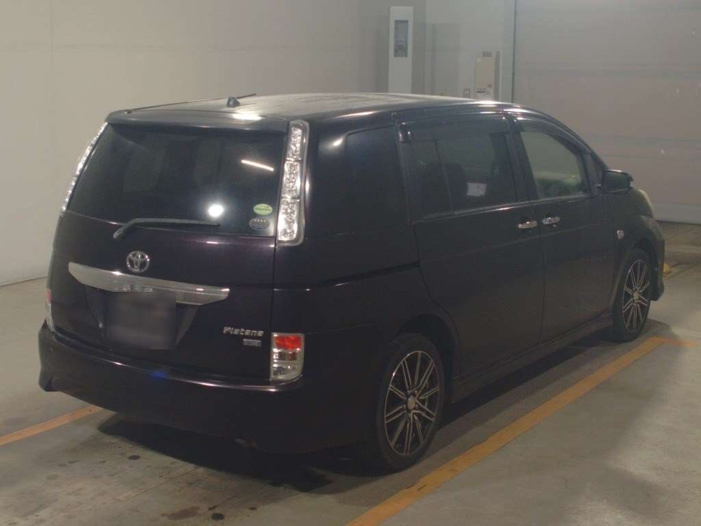 TOYOTA ISIS