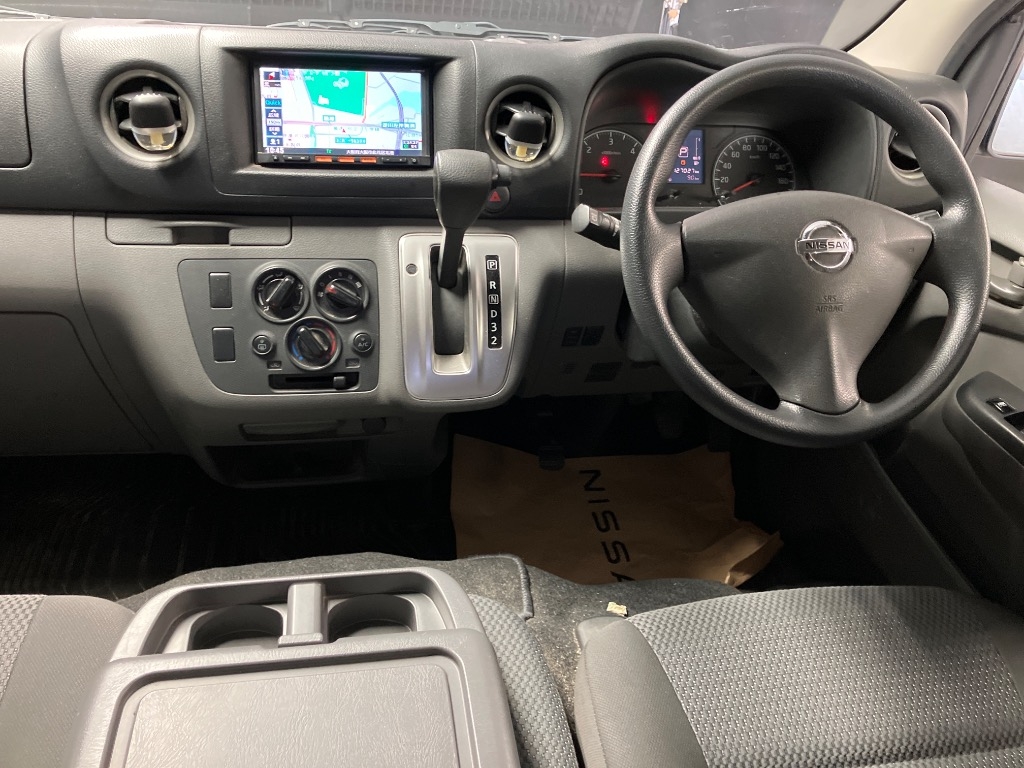 NISSAN NV350 CARAVAN