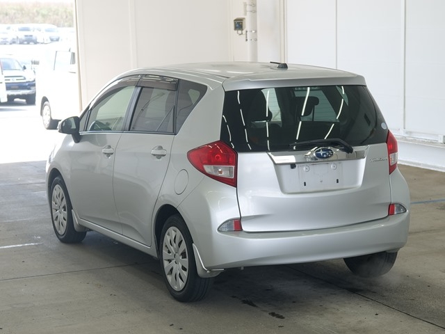 SUBARU TREZIA