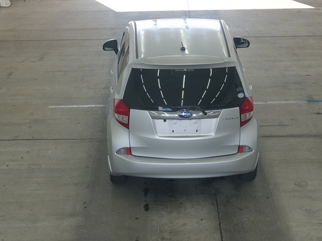 SUBARU TREZIA