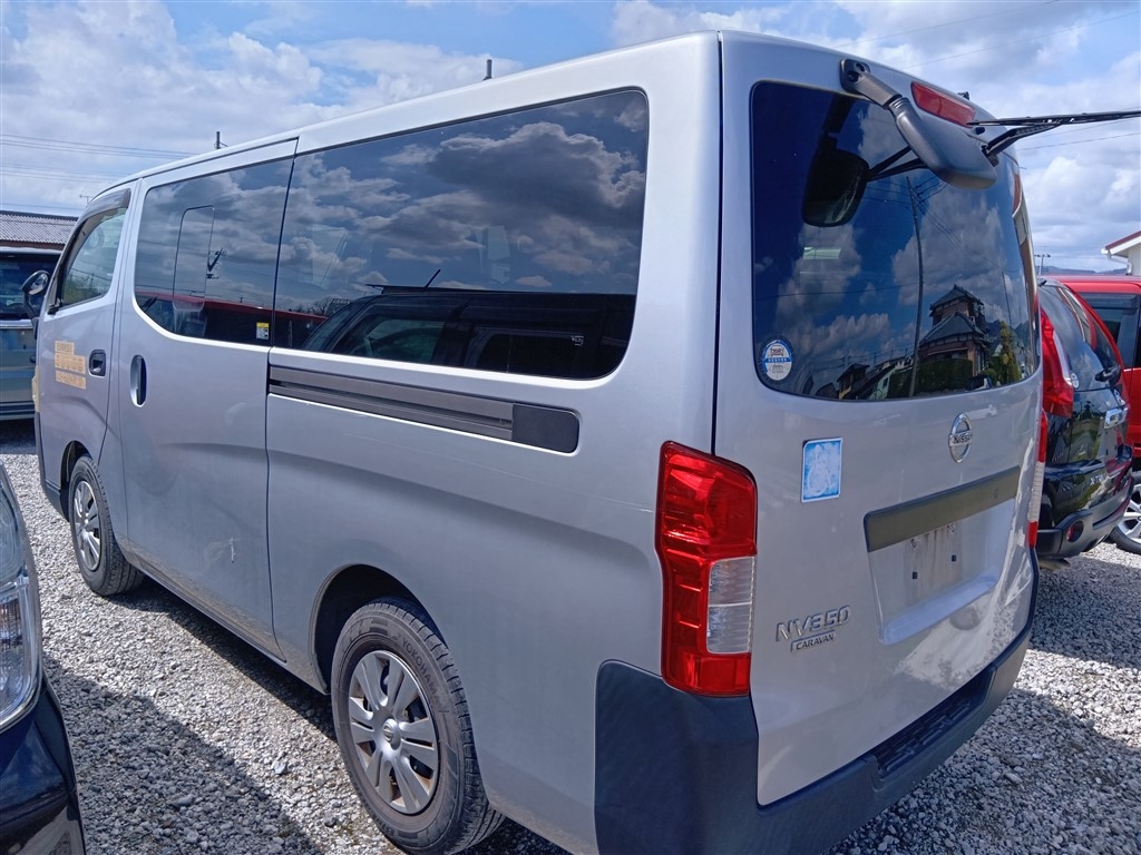 NISSAN NV350 CARAVAN