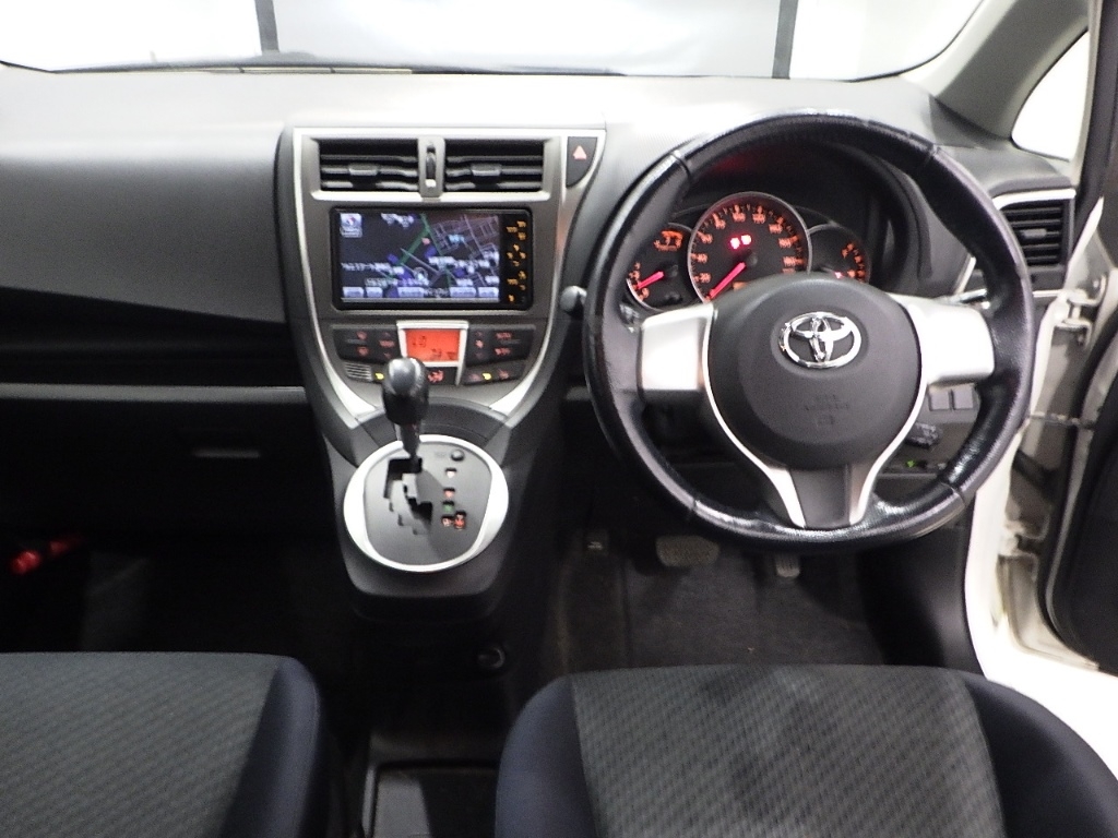 TOYOTA RACTIS