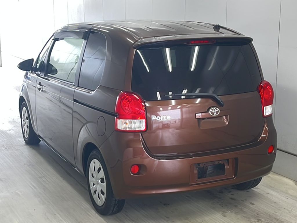 TOYOTA PORTE