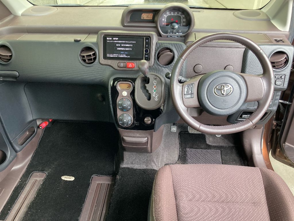 TOYOTA PORTE