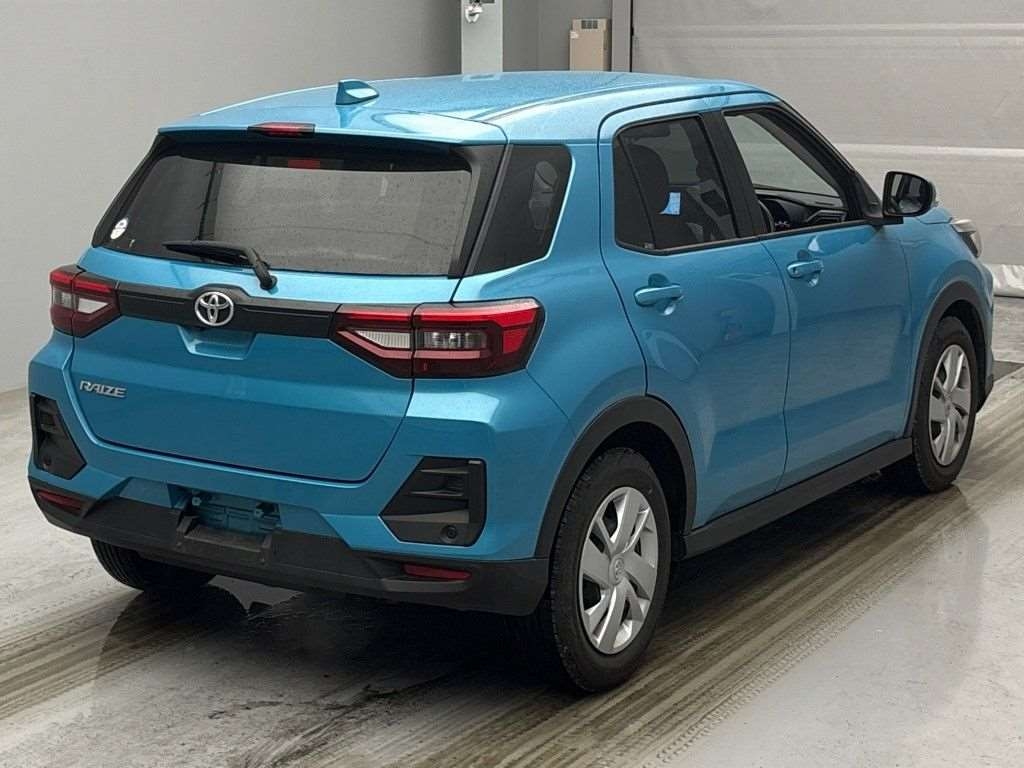 TOYOTA RAIZE
