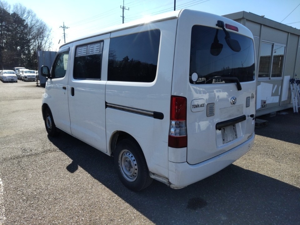 TOYOTA TOWN ACE