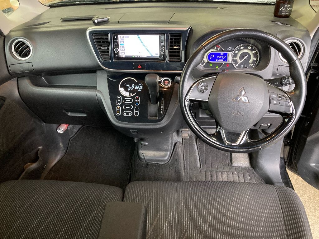 MITSUBISHI EK SPACE