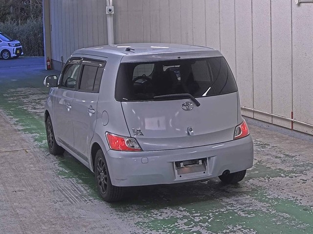 TOYOTA BB