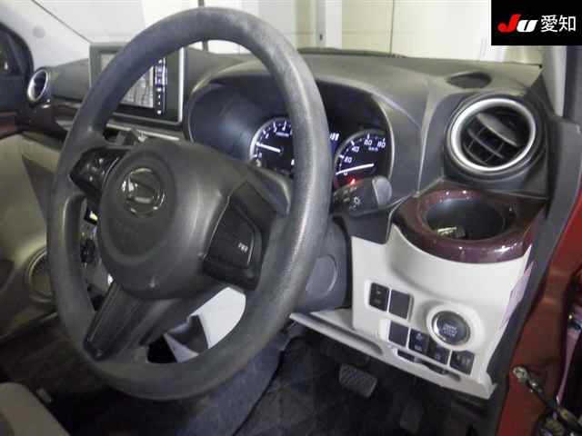 DAIHATSU CAST