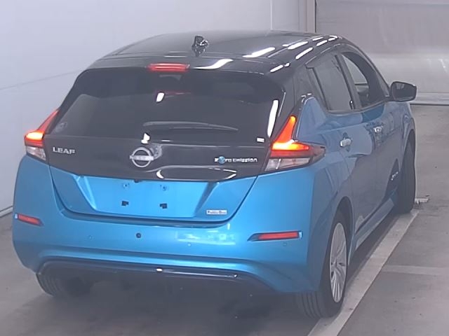 NISSAN LEAF
