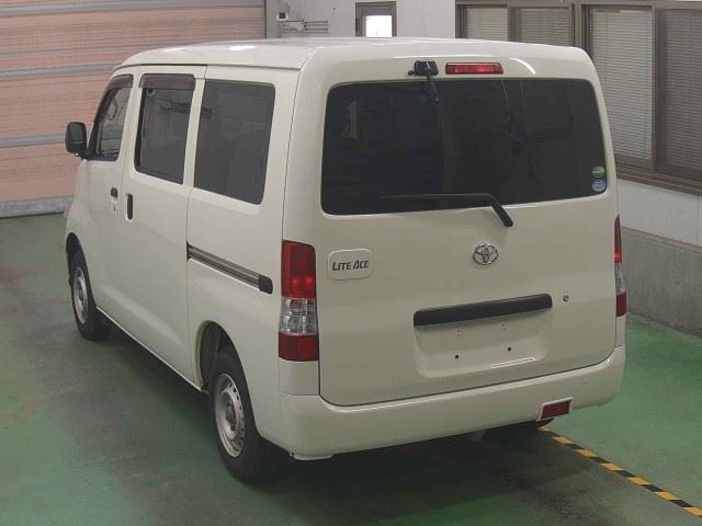 TOYOTA LITE ACE