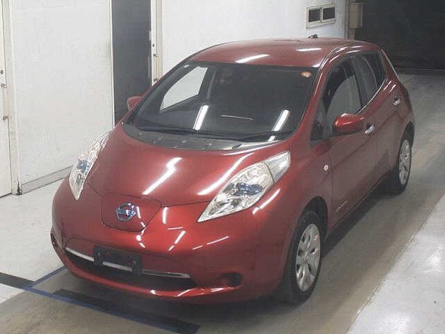 NISSAN LEAF